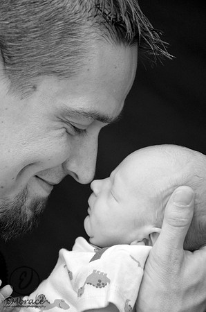 Isaac Newborn_0112.1